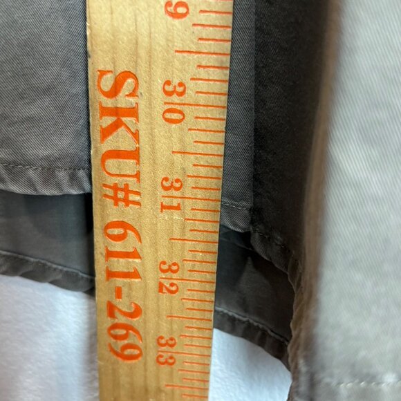 Old Chicago Pizza Restaurant Mens XL Khaki Button-Up Shirt Gear For Sports - Picture 5 of 6